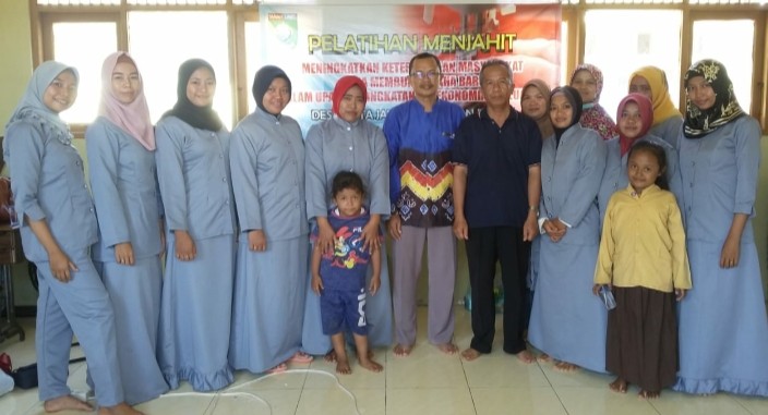 BERLATIH UNTUK MANDIRI